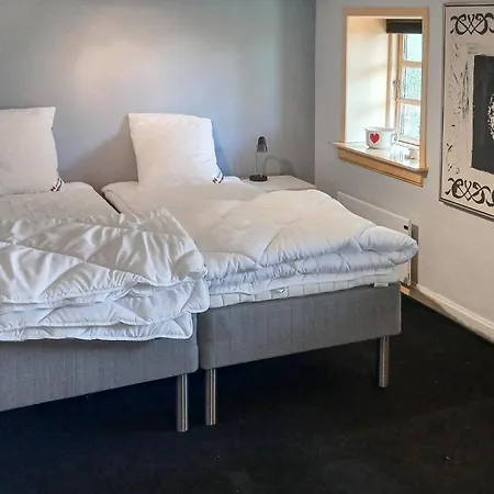2 Bedroom Pet Friendly In Casa vacanze Thyholm