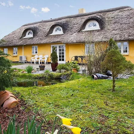 2 Bedroom Pet Friendly In