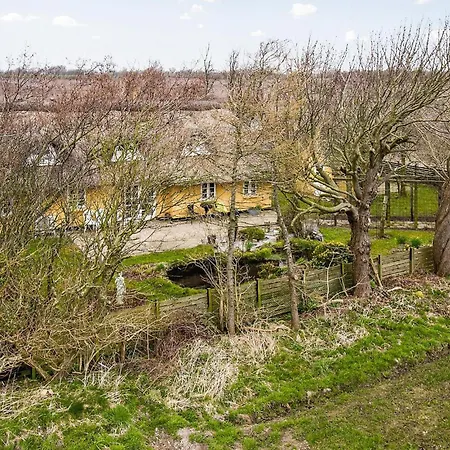 2 Bedroom Pet Friendly In * Thyholm